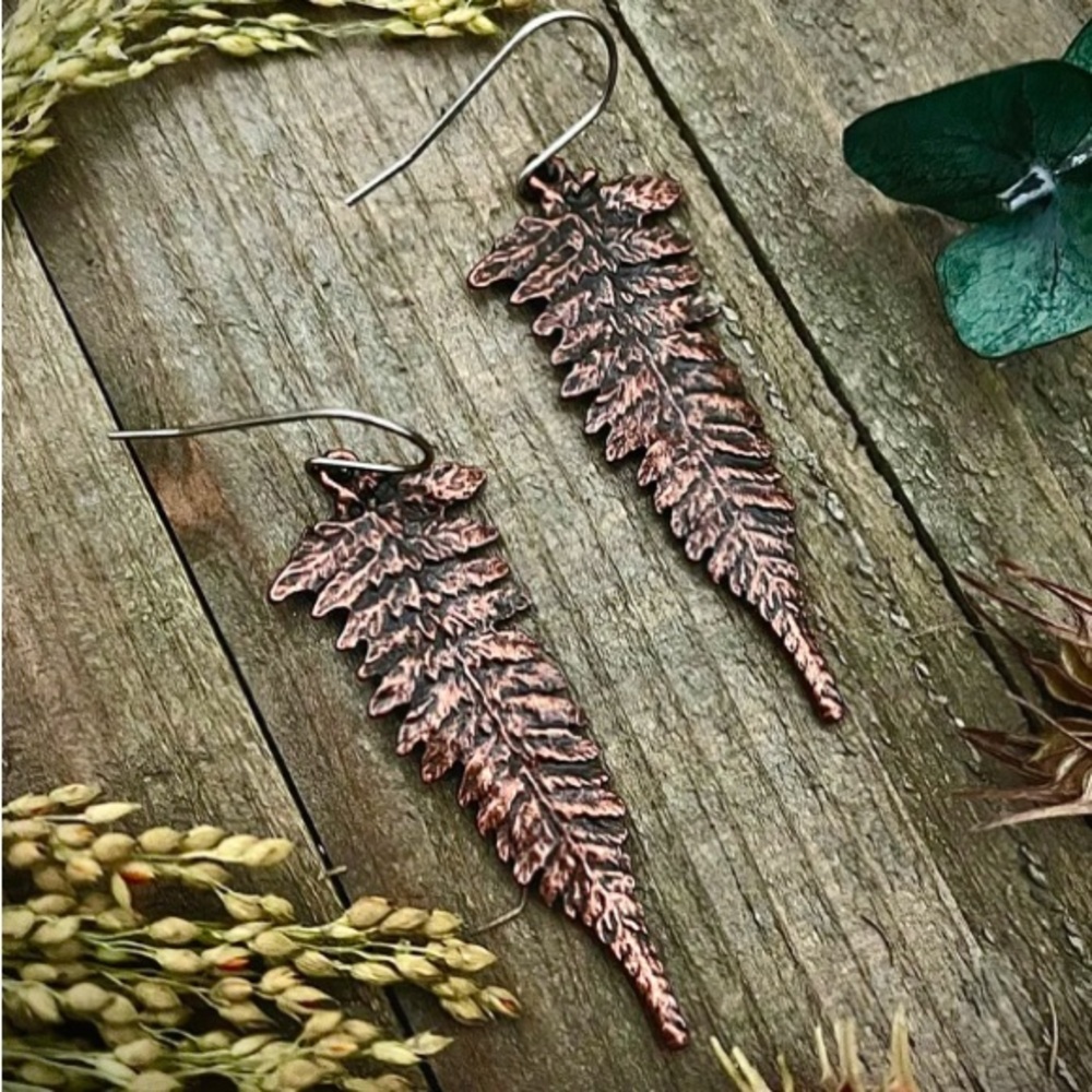 NWT- copper fern earrings